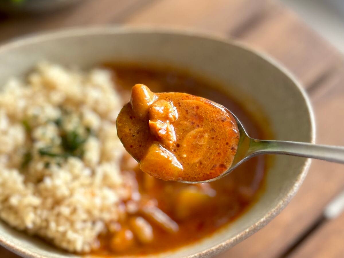 【ファミマ】のカレーがガチ過ぎる。本場タイから輸入した本格派は必食の味