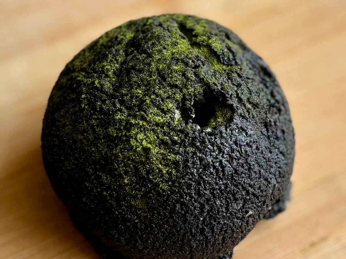 「美味すぎて脳が痺れた」【ローソン】新作は“岩”！？ビジュも味も濃い！