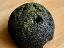 「美味すぎて脳が痺れた」【ローソン】新作は“岩”！？ビジュも味も濃い！