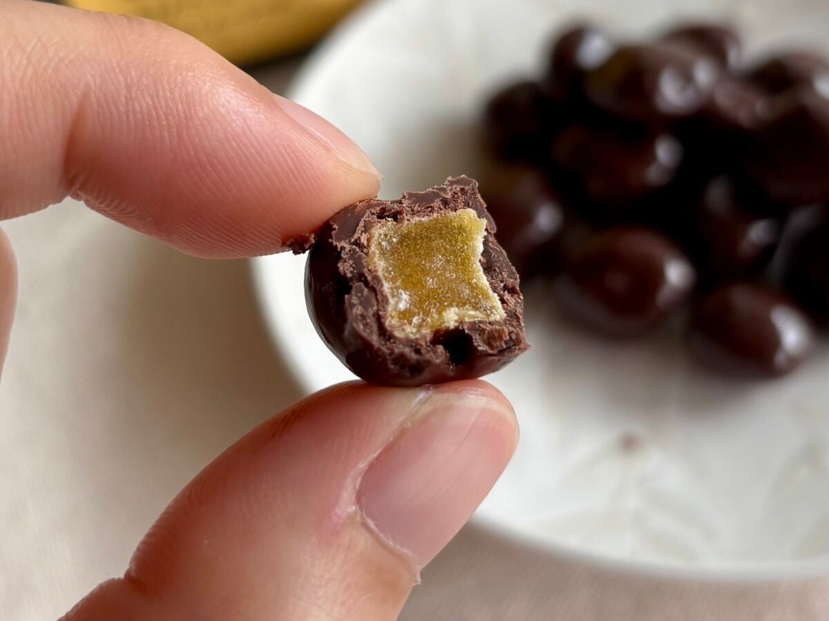 「明日もまた買う」【ファミマ】新作チョコは「刺さる人には刺さる」味