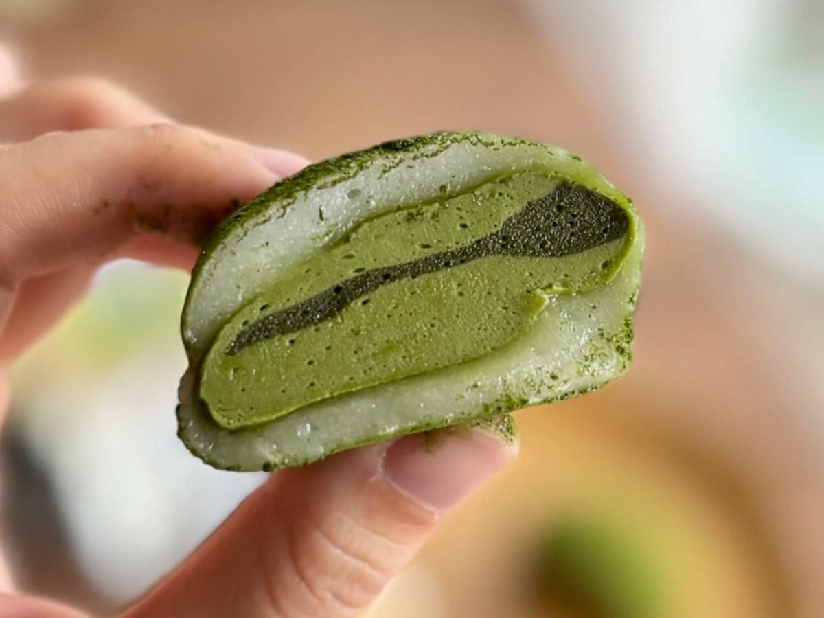 「もはや飲み物」【ローソン】とろふわ食感の大福に「不思議」との声も