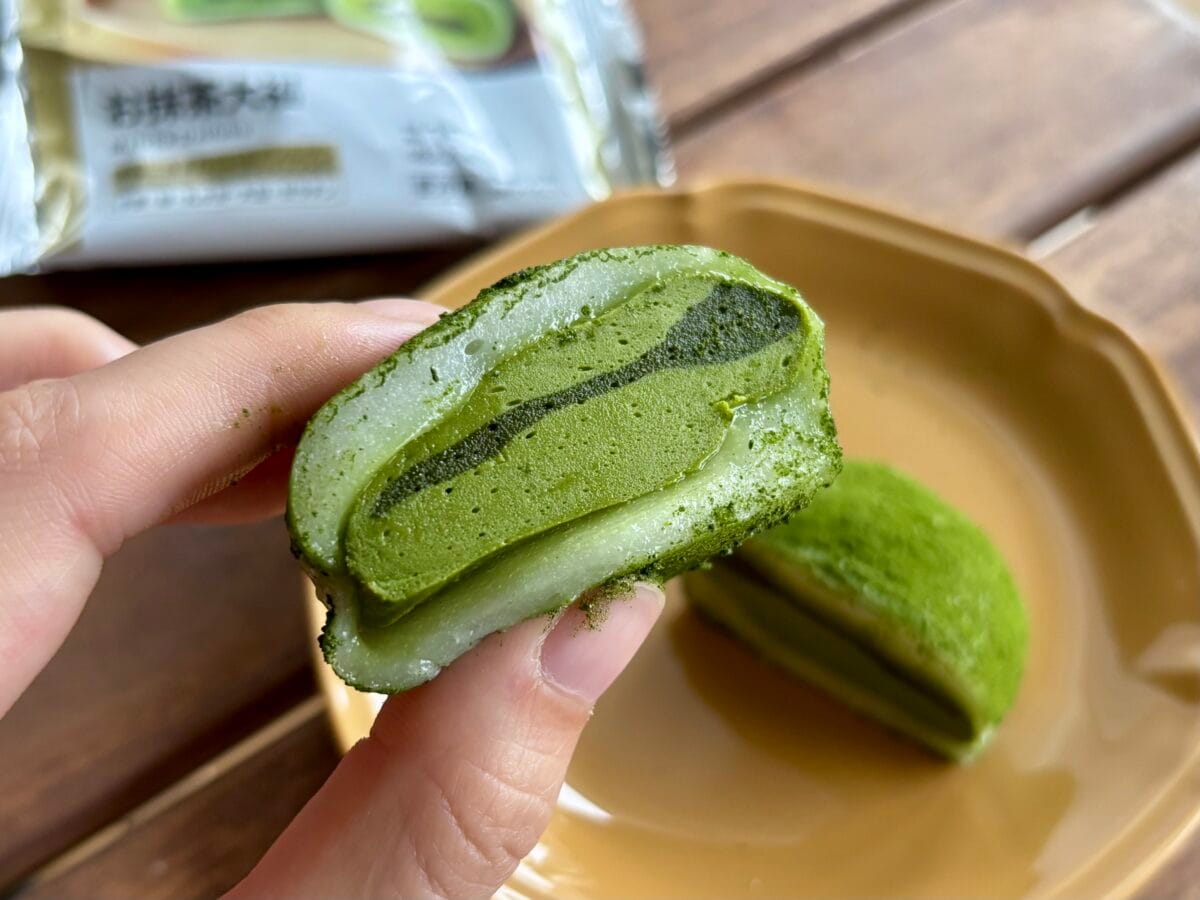 「もはや飲み物」【ローソン】とろふわ食感の大福に「不思議」との声も