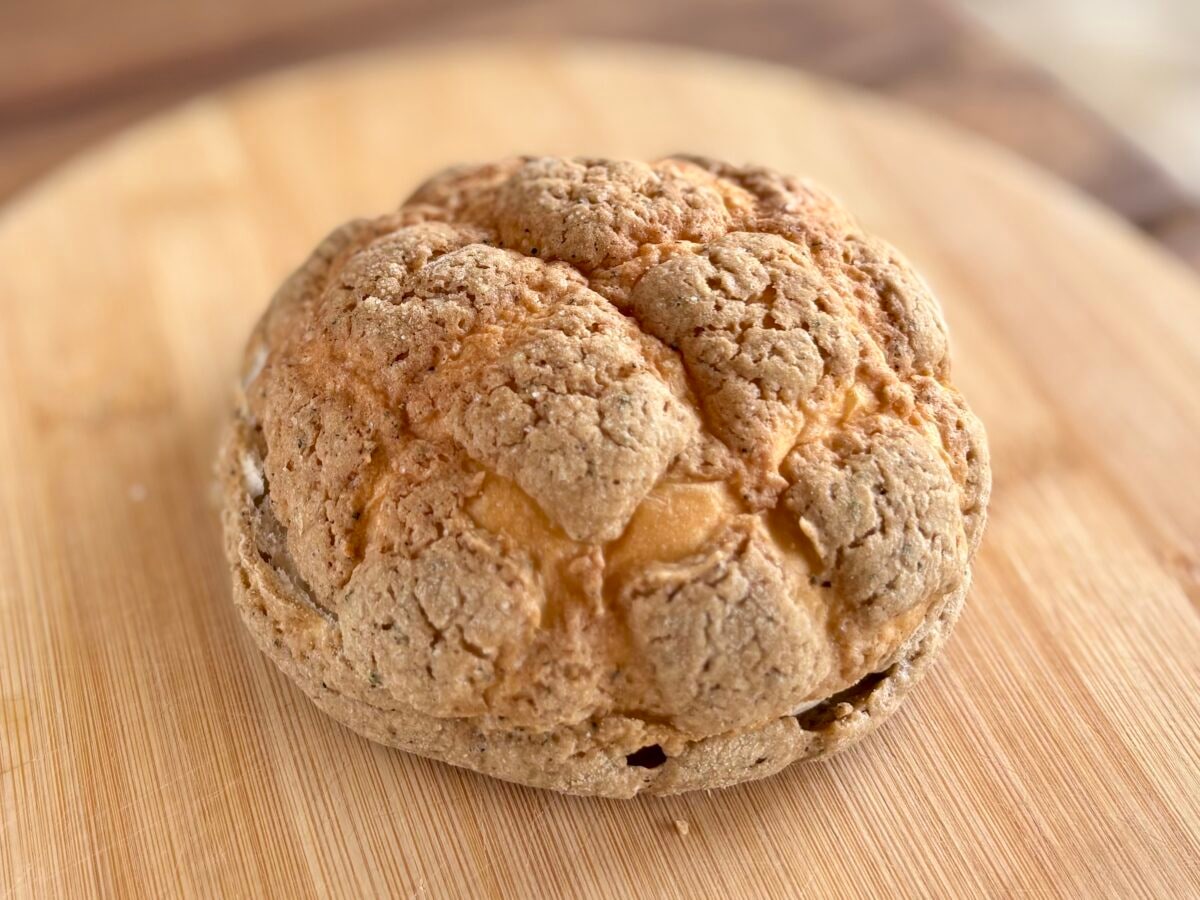 「茶葉食ってるんか?くらい強い」【ファミマ】新作パンは紅茶が濃い!!