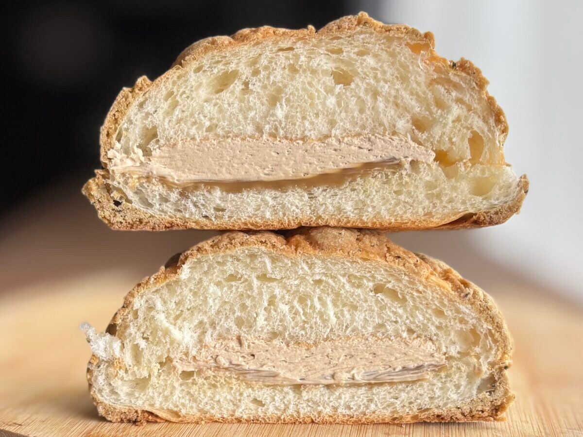 「茶葉食ってるんか?くらい強い」【ファミマ】新作パンは紅茶が濃い!!