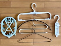 【セリア】コスパ最強おすすめハンガー6選！ズボンやバスタオル用もたった100円♡