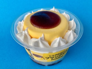 アイス歴代TOP3に入る！?【セブン】カラメルソースも好評のプリンアイス