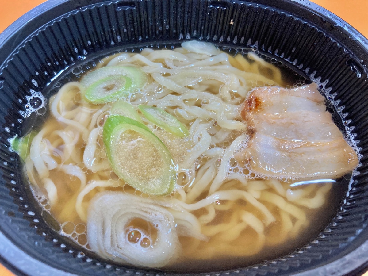 「長期保存も可能!」「めちゃうめえ!」【セブン】絶品ラーメンが冷凍食品として登場!