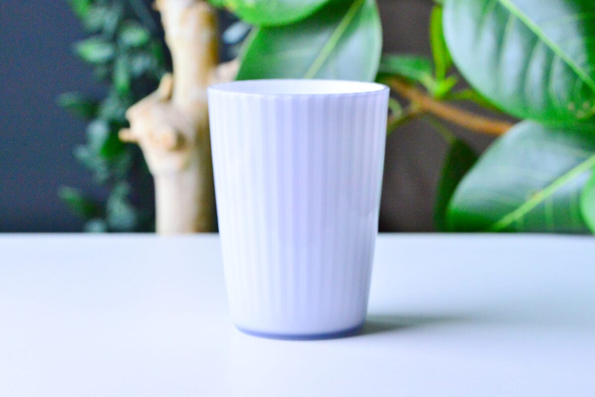 セリアの花瓶おすすめ6選|大きめのものやおしゃれな一輪挿しも紹介