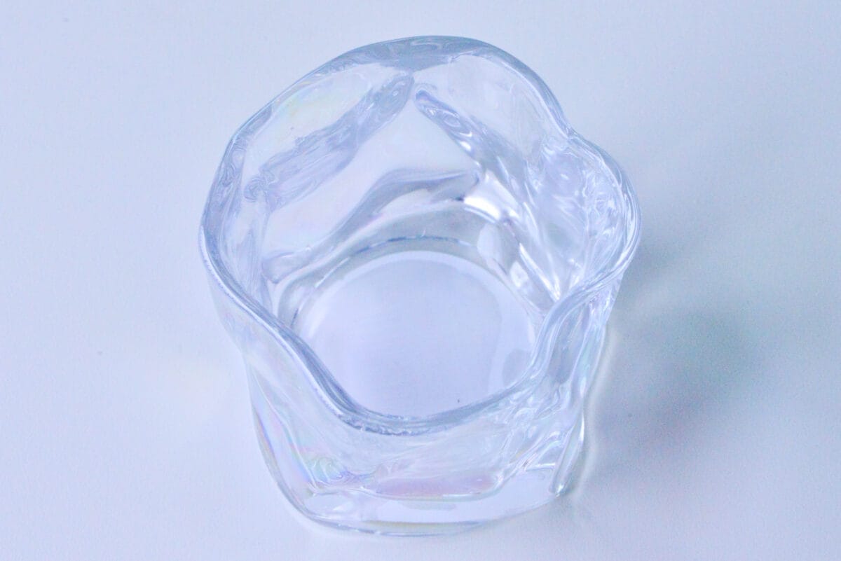 セリアの花瓶おすすめ6選|大きめのものやおしゃれな一輪挿しも紹介