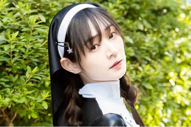 胸元の先端凸が立って丸見え…近衛りこ、張り付き濡れボディのほぼヌードな姿にファン歓喜