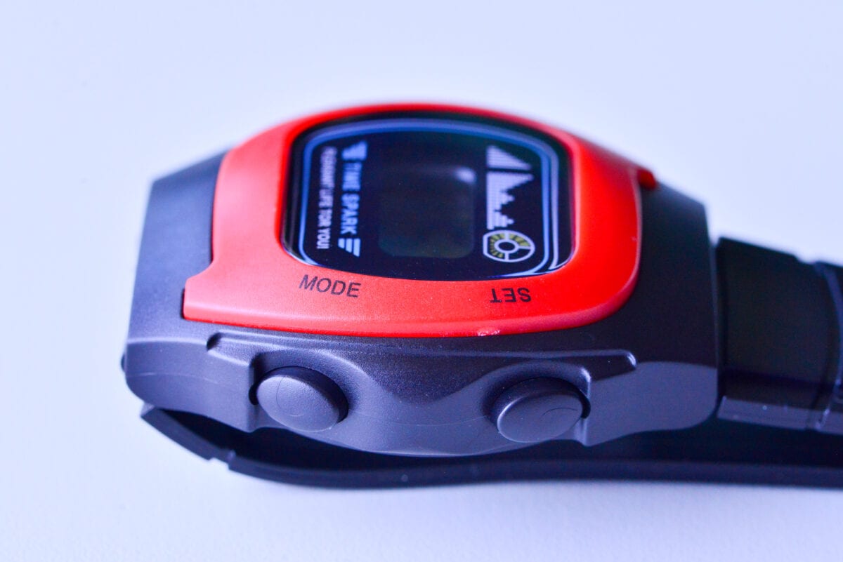 セリアの110円で買える腕時計が想像以上にいい!