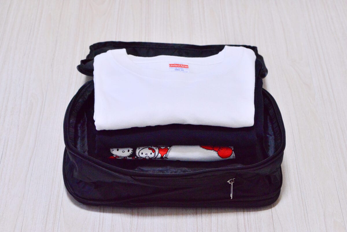 ダイソー「圧縮バッグ」は旅行におすすめ!収納にも便利な実力をレビュー