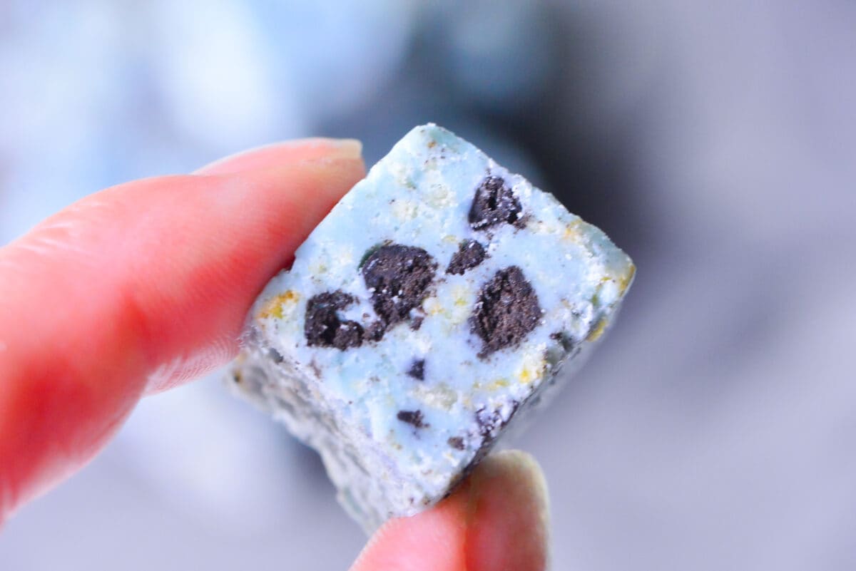 「クセになっちゃう」【ファミマ】ザクザク食感が◎チョコミントのお菓子