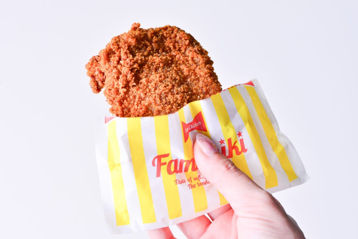 「きたああ」「うめぇ」【ファミマ】話題のファミチキが再登場!