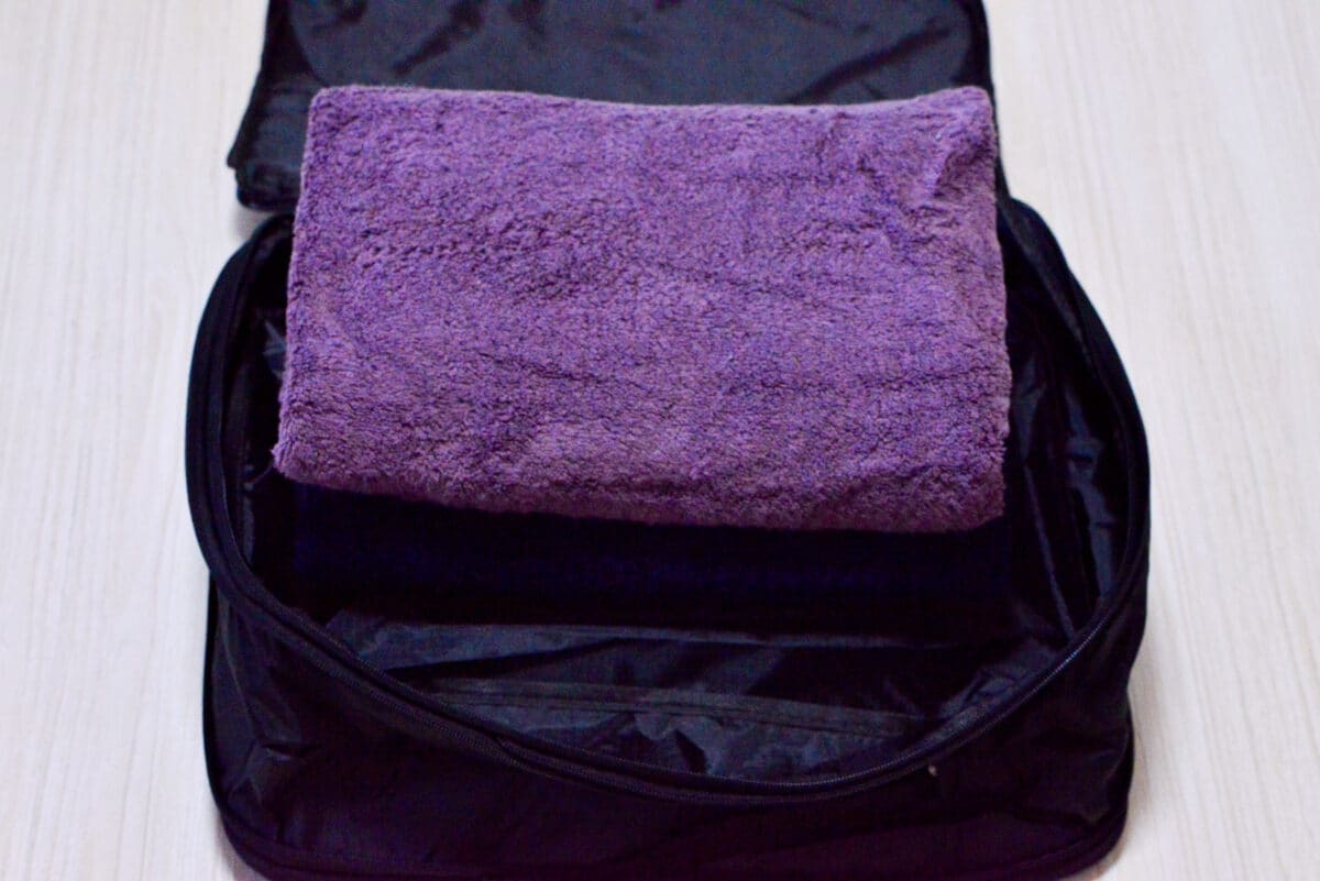 ダイソー「圧縮バッグ」は旅行におすすめ!収納にも便利な実力をレビュー