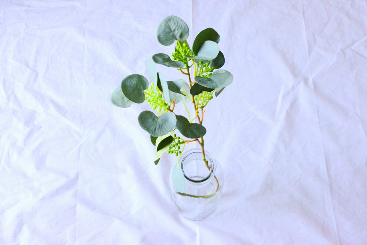 【ダイソー】造花のおすすめ商品とおしゃれなアレンジを紹介