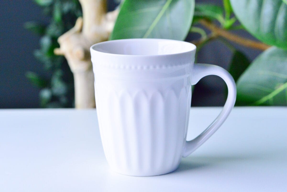 セリアの花瓶おすすめ6選|大きめのものやおしゃれな一輪挿しも紹介