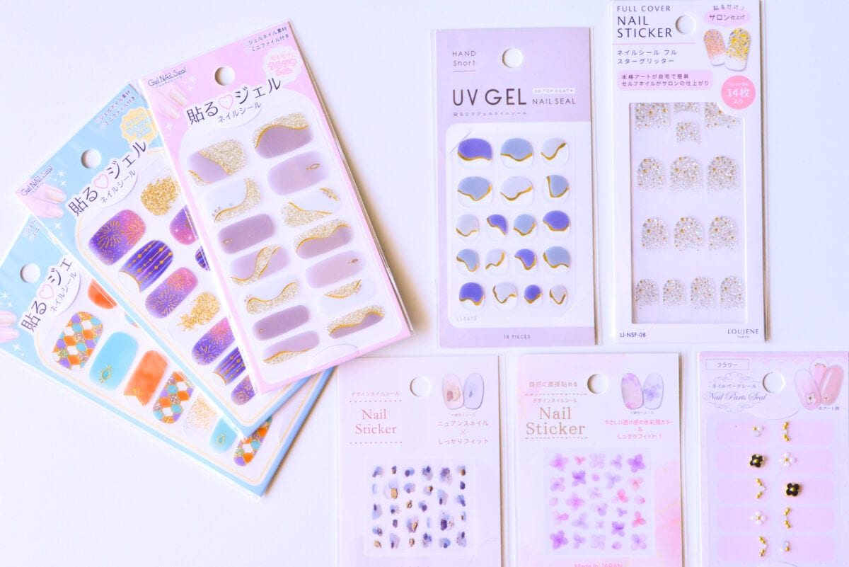 セリアのネイルシールのやり方は?新作やパーツも紹介【2025】