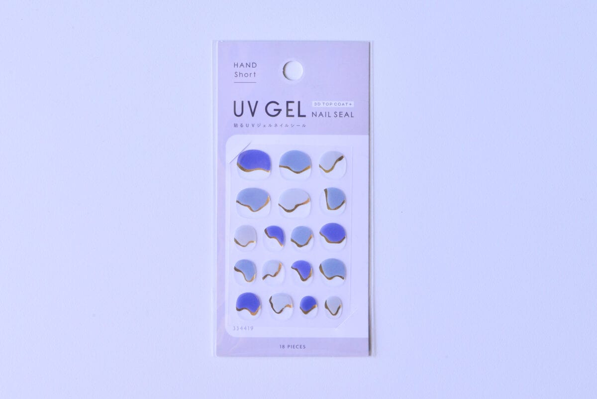 セリアのネイルシールのやり方は?新作やパーツも紹介【2025】