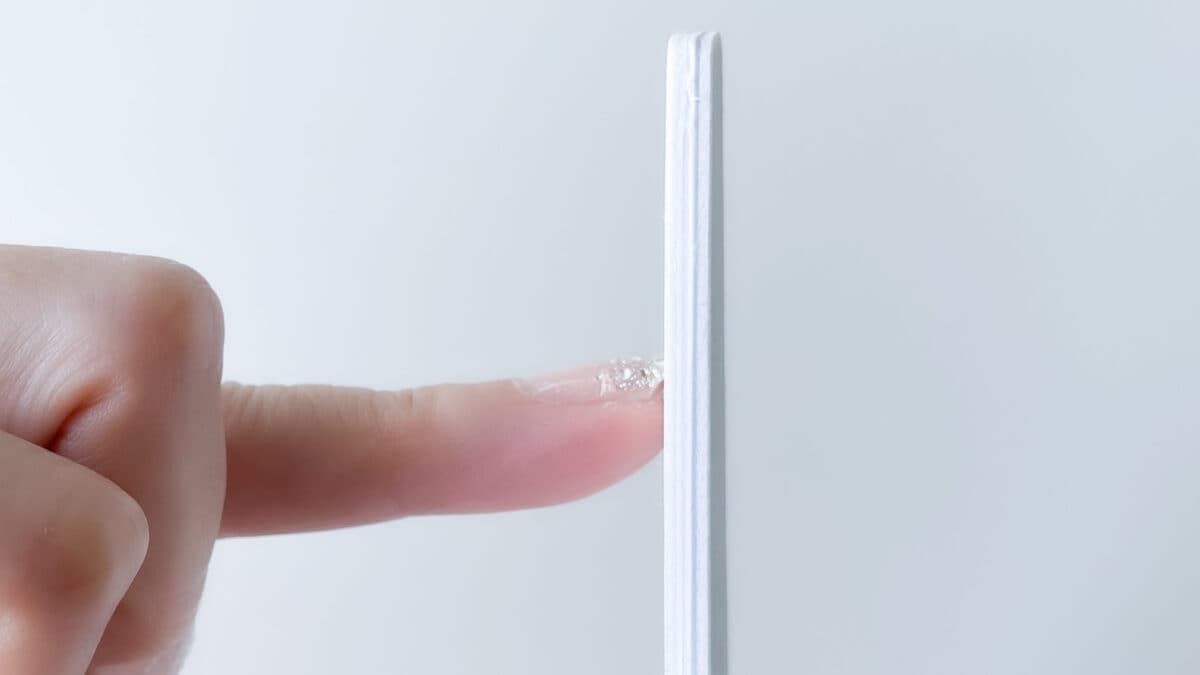 セリアのネイルシールのやり方は?新作やパーツも紹介【2025】