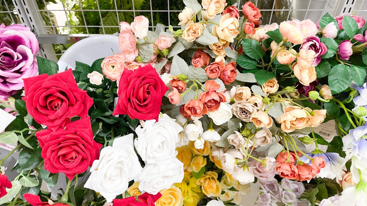 【ダイソー】造花のおすすめ商品とおしゃれなアレンジを紹介