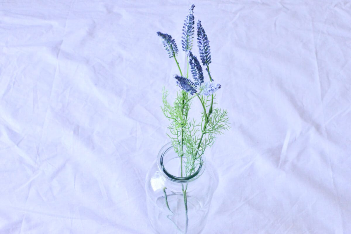 【ダイソー】造花のおすすめ商品とおしゃれなアレンジを紹介