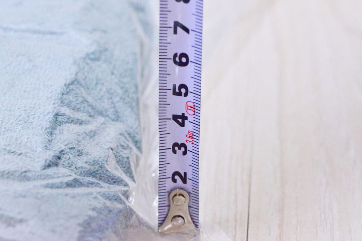 ダイソー「圧縮バッグ」は旅行におすすめ!収納にも便利な実力をレビュー