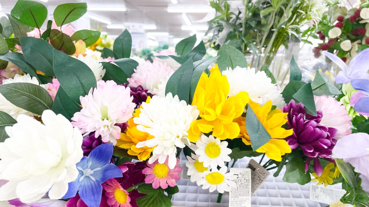 【ダイソー】造花のおすすめ商品とおしゃれなアレンジを紹介