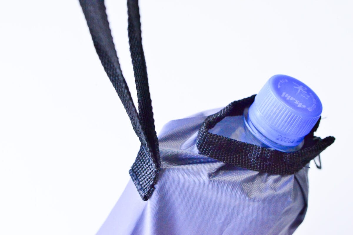 便利でおしゃれなセリアのペットボトルホルダー6選!カラビナ付きや肩掛けも