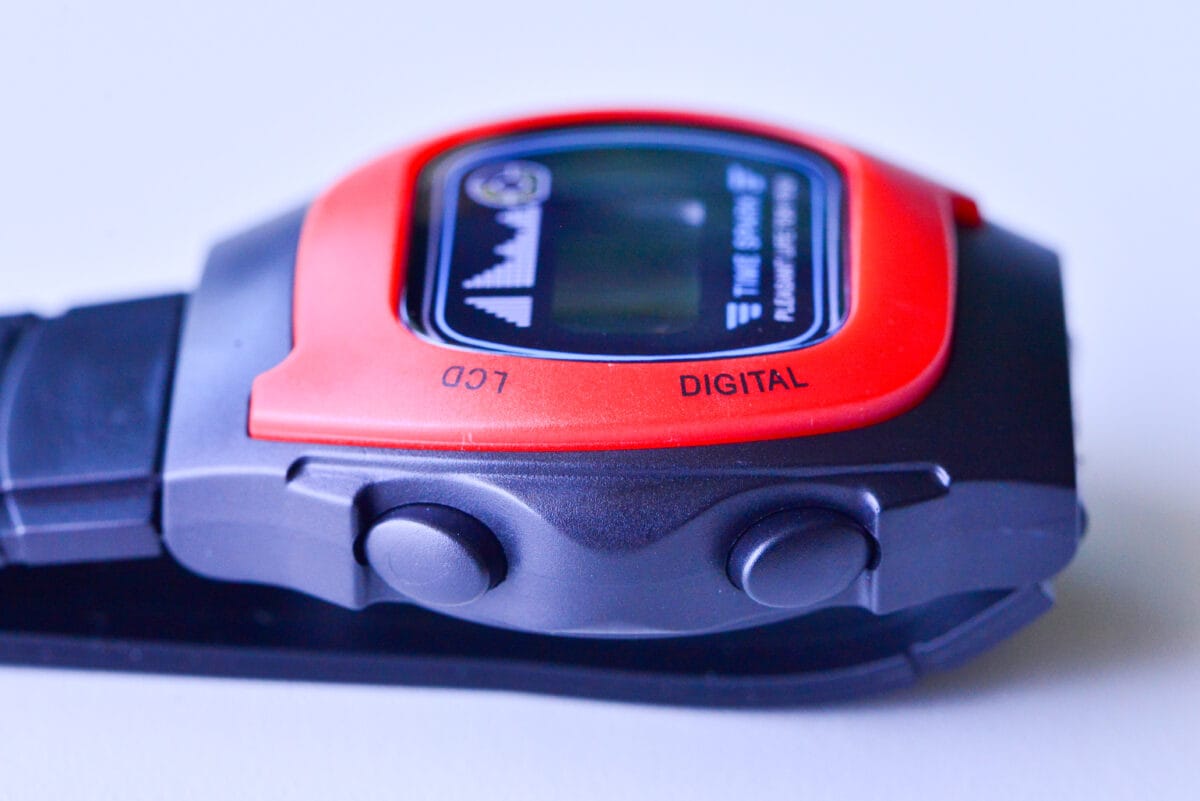 セリアの110円で買える腕時計が想像以上にいい!