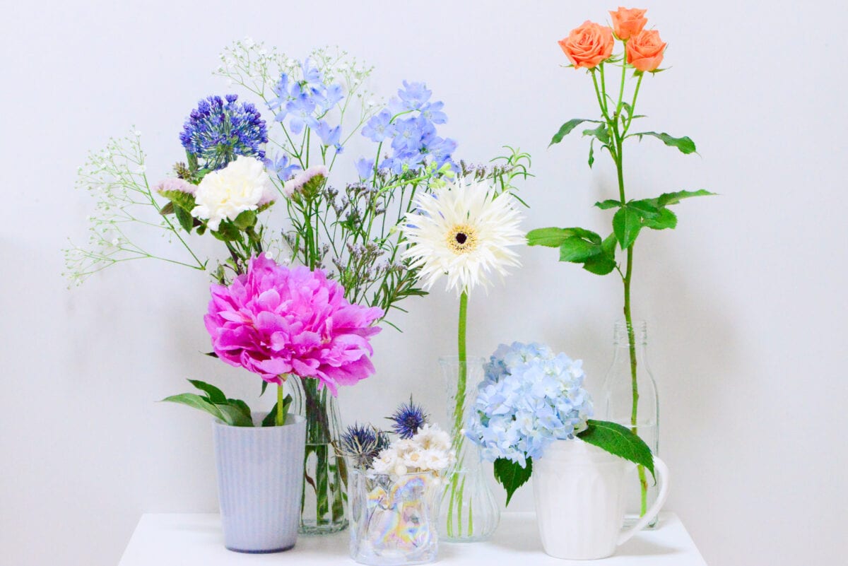 セリアの花瓶おすすめ6選｜大きめのものやおしゃれな一輪挿しも紹介