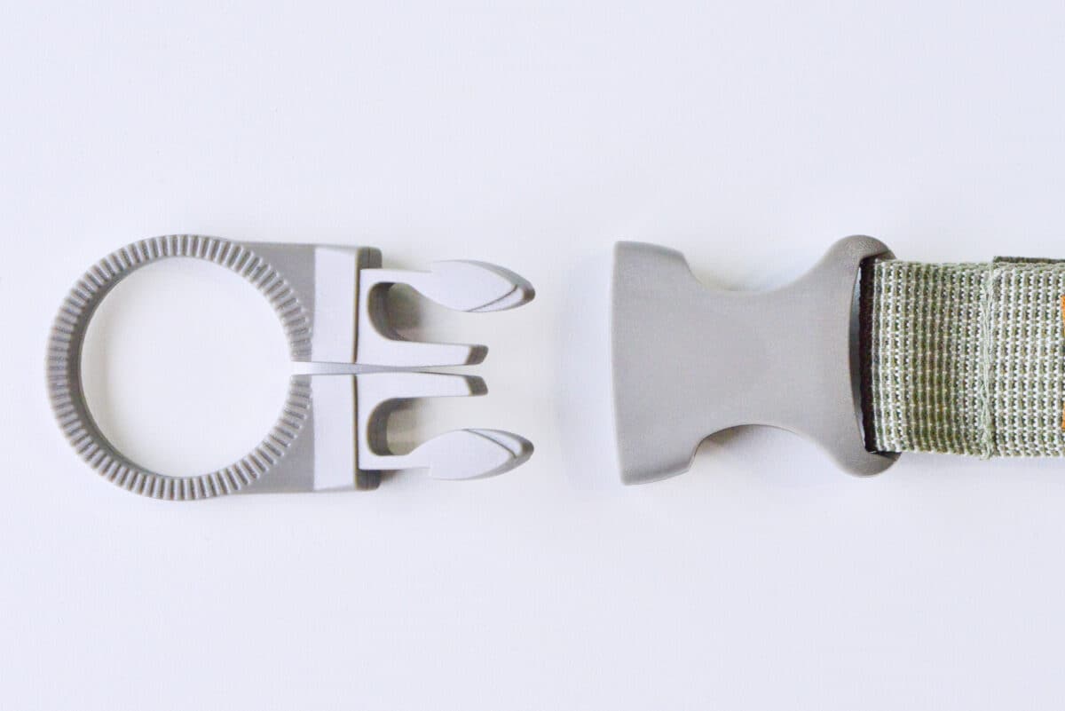 便利でおしゃれなセリアのペットボトルホルダー6選!カラビナ付きや肩掛けも