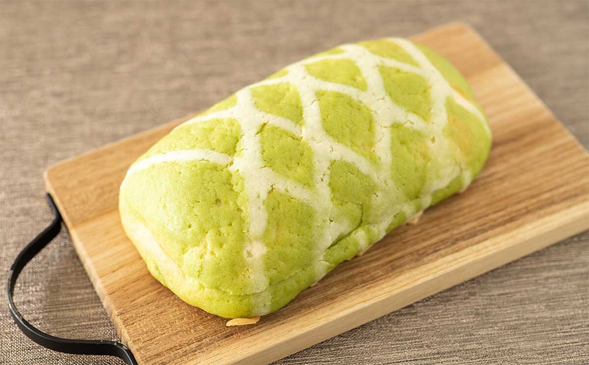 クリームたっぷり【セブン】新作メロンパンが最高すぎる