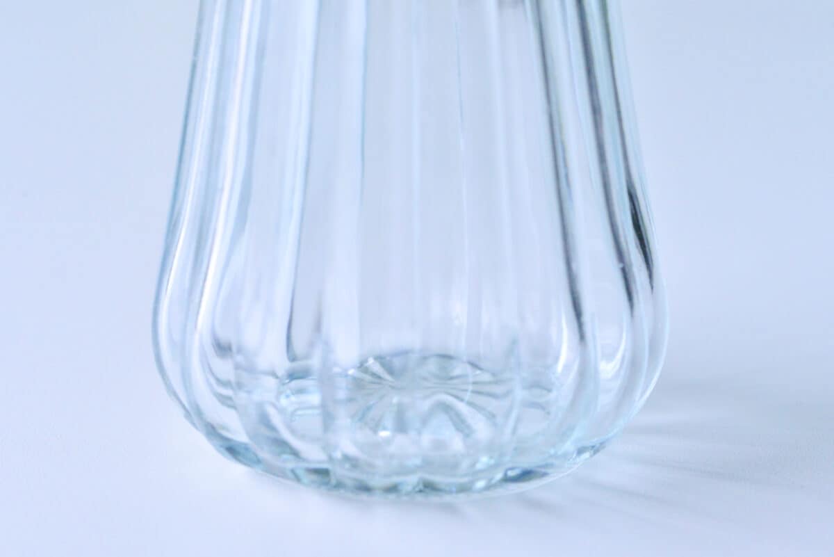 セリアの花瓶おすすめ6選|大きめのものやおしゃれな一輪挿しも紹介