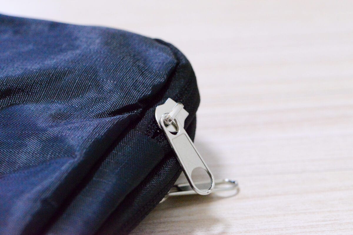 ダイソー「圧縮バッグ」は旅行におすすめ!収納にも便利な実力をレビュー