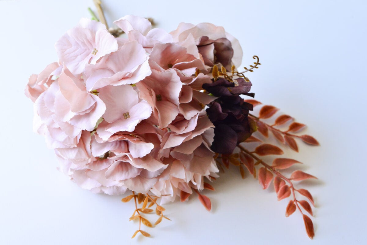 【ダイソー】造花のおすすめ商品とおしゃれなアレンジを紹介