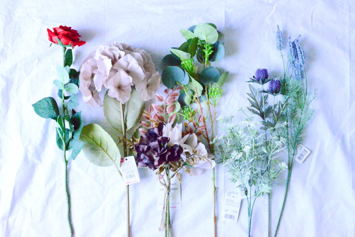 【ダイソー】造花のおすすめ商品とおしゃれなアレンジを紹介