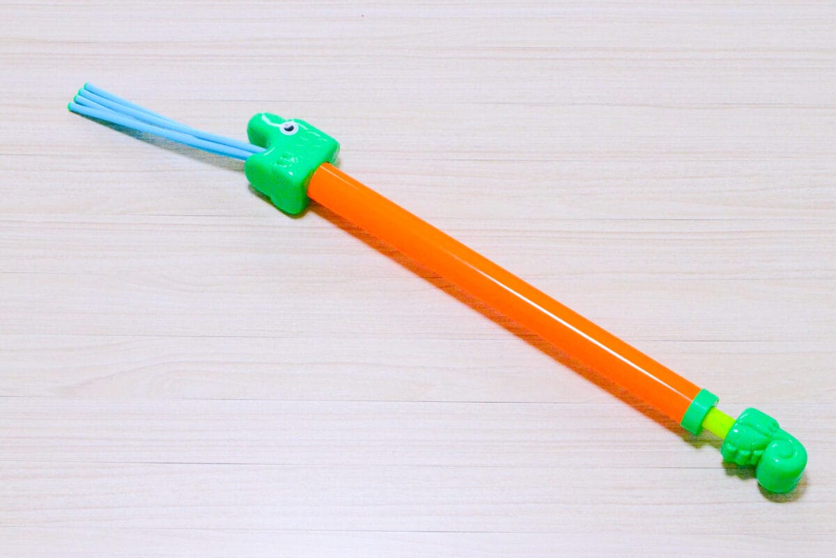 ダイソーの水鉄砲おすすめ7選!話題の電動水鉄砲やタンク式も紹介