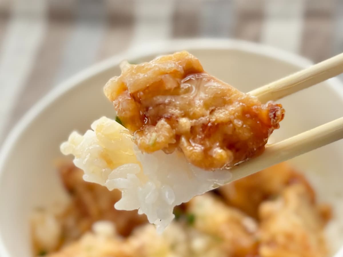 優しい味つけにほっとする……!【ファミマ】手軽に食べられる新作丼