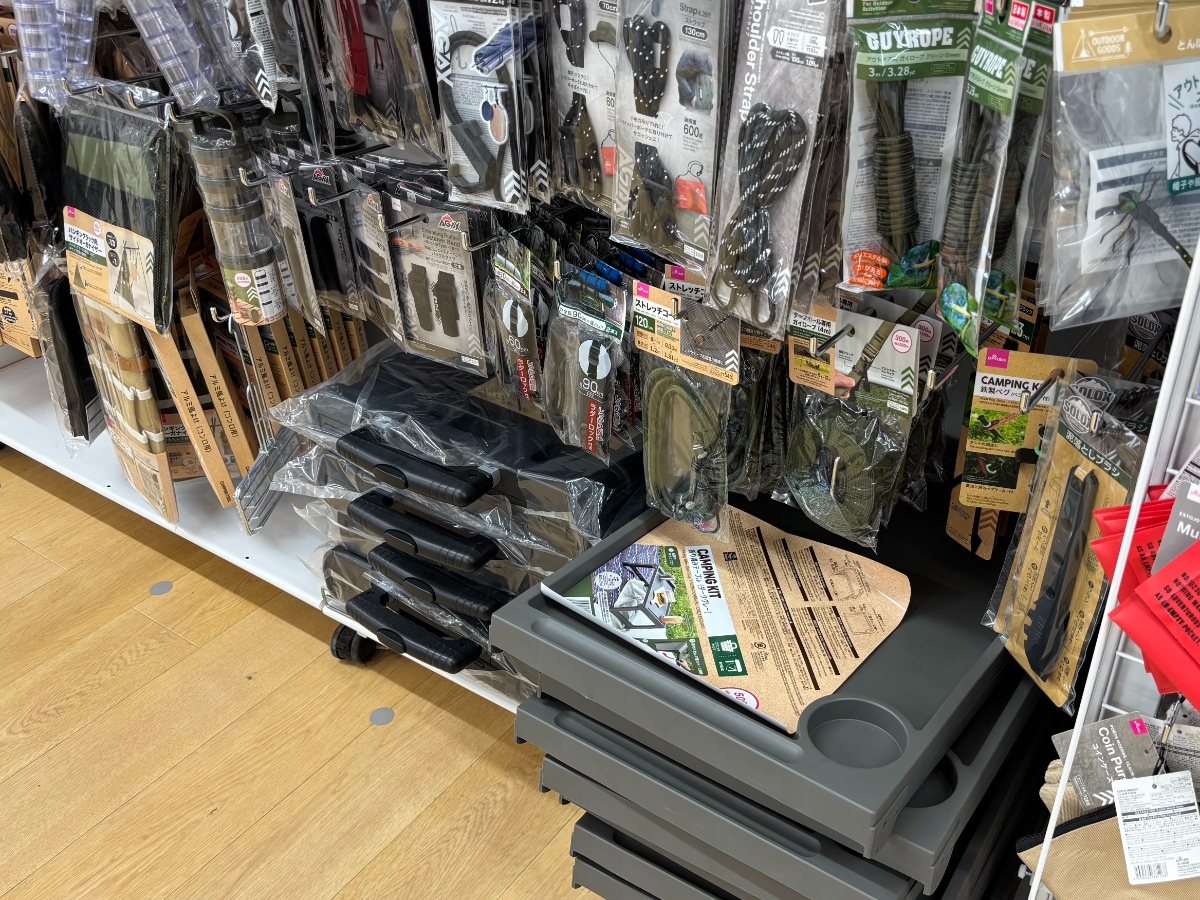 【ダイソー】550円の折りたたみテーブルは子供がいる家庭のマストバイアイテム