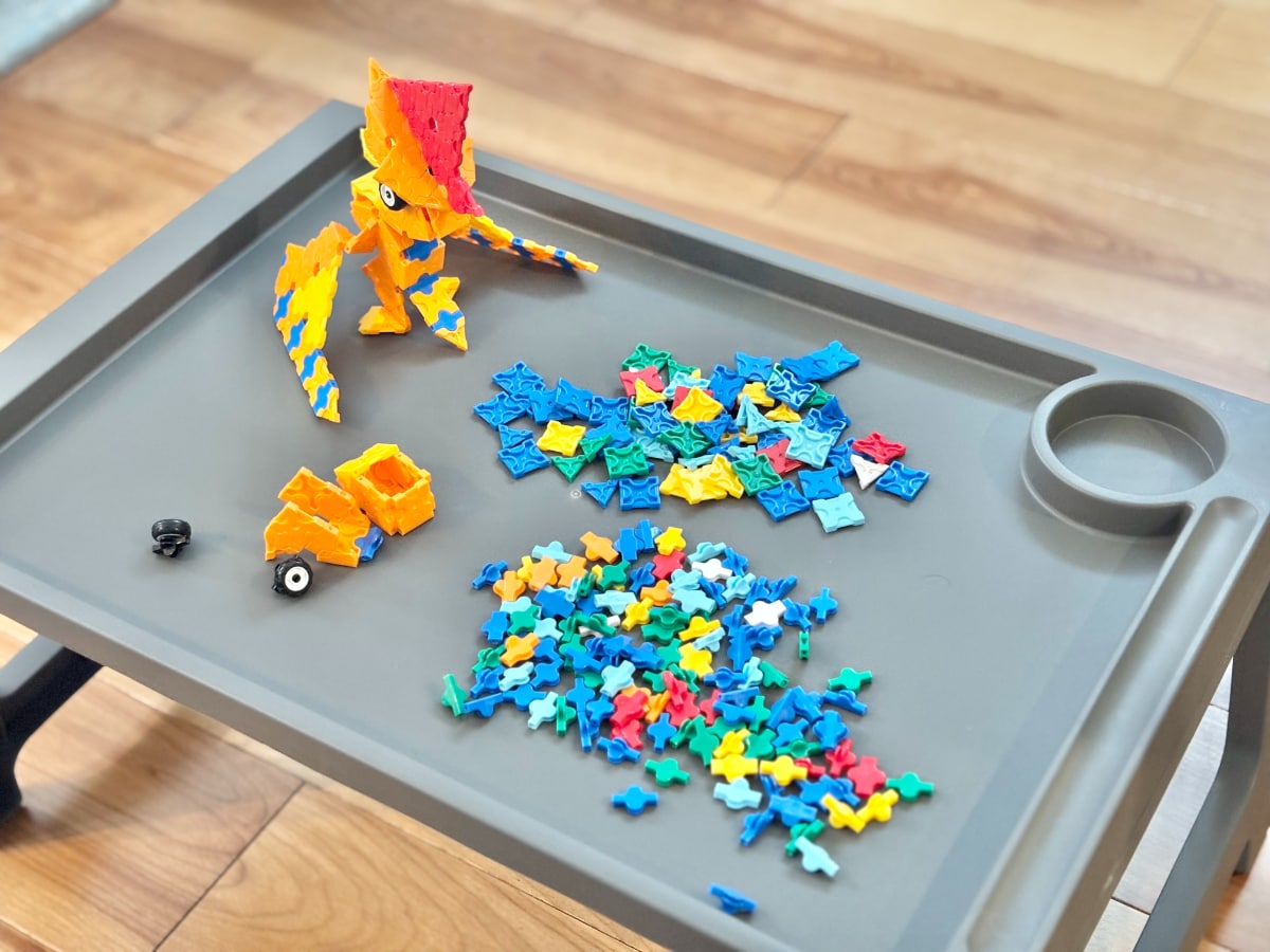 【ダイソー】550円の折りたたみテーブルは子供がいる家庭のマストバイアイテム