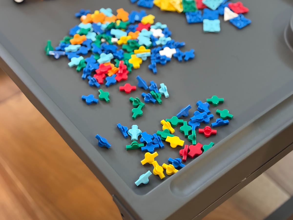 【ダイソー】550円の折りたたみテーブルは子供がいる家庭のマストバイアイテム