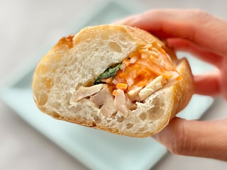 コンビニで買えるなんて「マジで神」！【ファミマ】話題のアジアングルメ