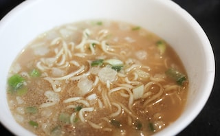 さすが【マルちゃん】。「うますぎる」と評判の『カップ麺』を食べてみた