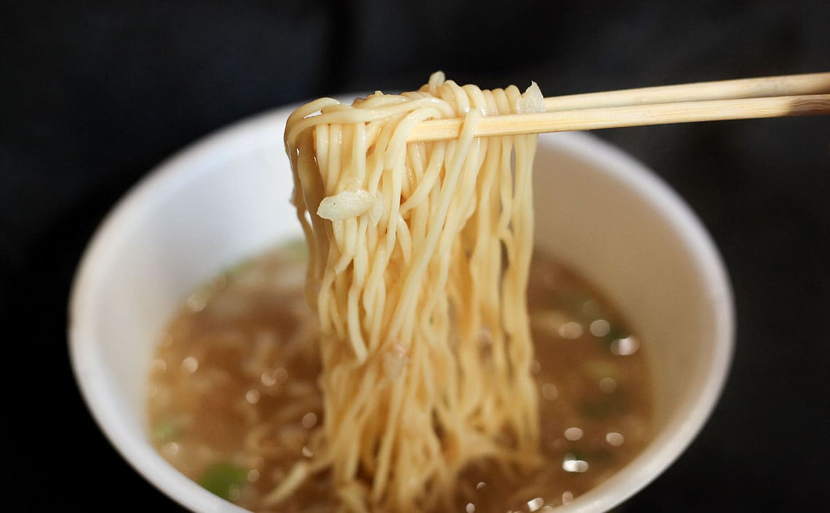 さすが【マルちゃん】。「うますぎる」と評判の『カップ麺』を食べてみた