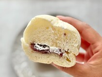 甘くてもっちもちで最高！【ファミマ】の「白生パン」は新作もうまいぞ