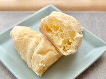 スイーツ級の甘さが贅沢♡【ファミマ】外も中も真っ白なパンの正体は？