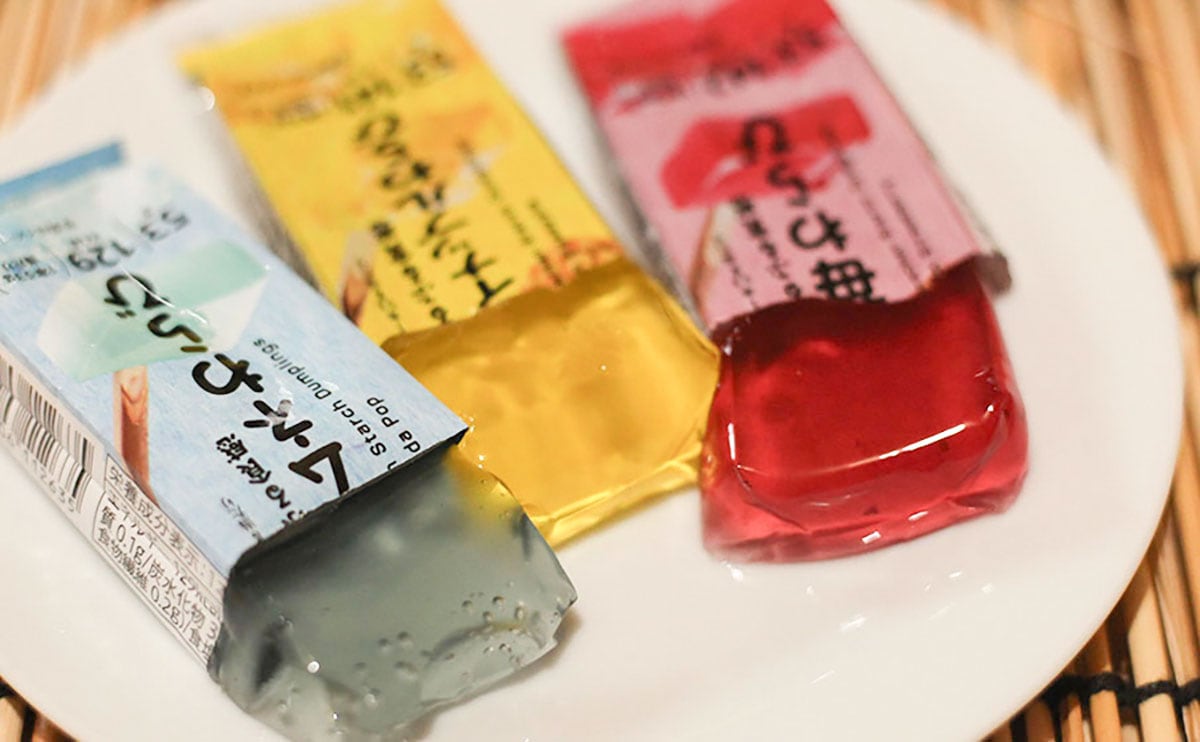 【セブン】ワンハンドで食べられる“さわやか系”わらび餅登場！