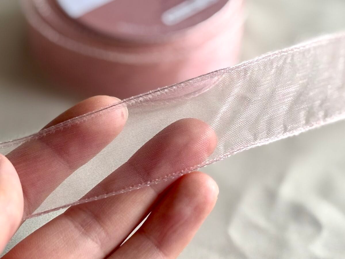 【セリア】おすすめリボン一覧！刺繍やレース、ネイルパーツなど種類も紹介