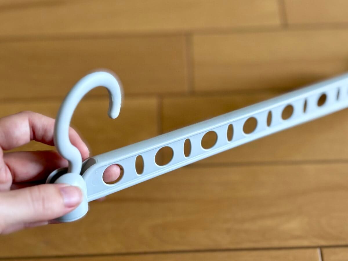 これ本当にダイソー！？ハンガー＆ハンガーラックで省スペース収納！